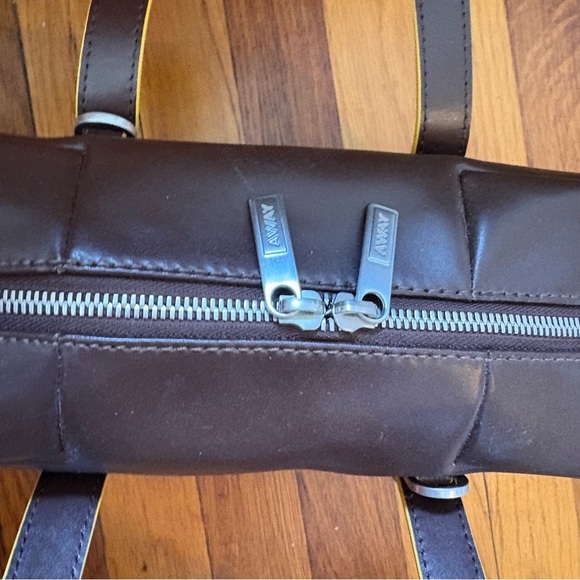 AWAY The Mini Everywhere Bag with Contrast Edge - Picture 7 of 12